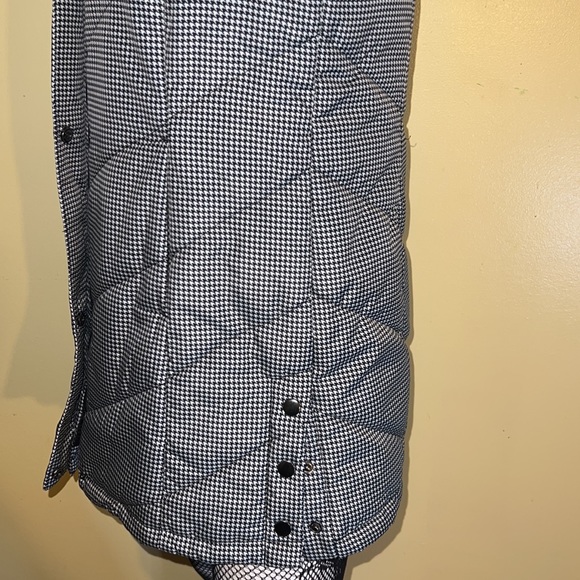 Christopher & Banks Long Quilted Houndstooth Vest Color: Black/White - Picture 4 of 12